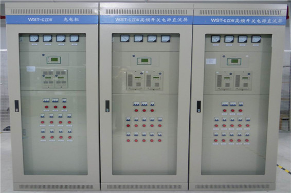 直流屏、微機(jī)保護(hù)測控裝置(圖1) 直流屏、微機(jī)保護(hù)測控裝置(圖1)