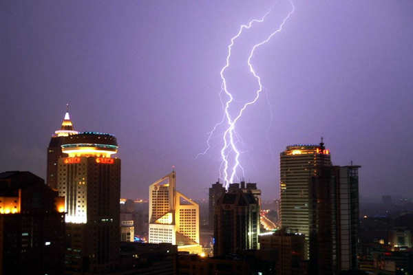 樓宇自控系統(tǒng)的雷電防護!(圖1) 樓宇自控系統(tǒng)的雷電防護!(圖1)